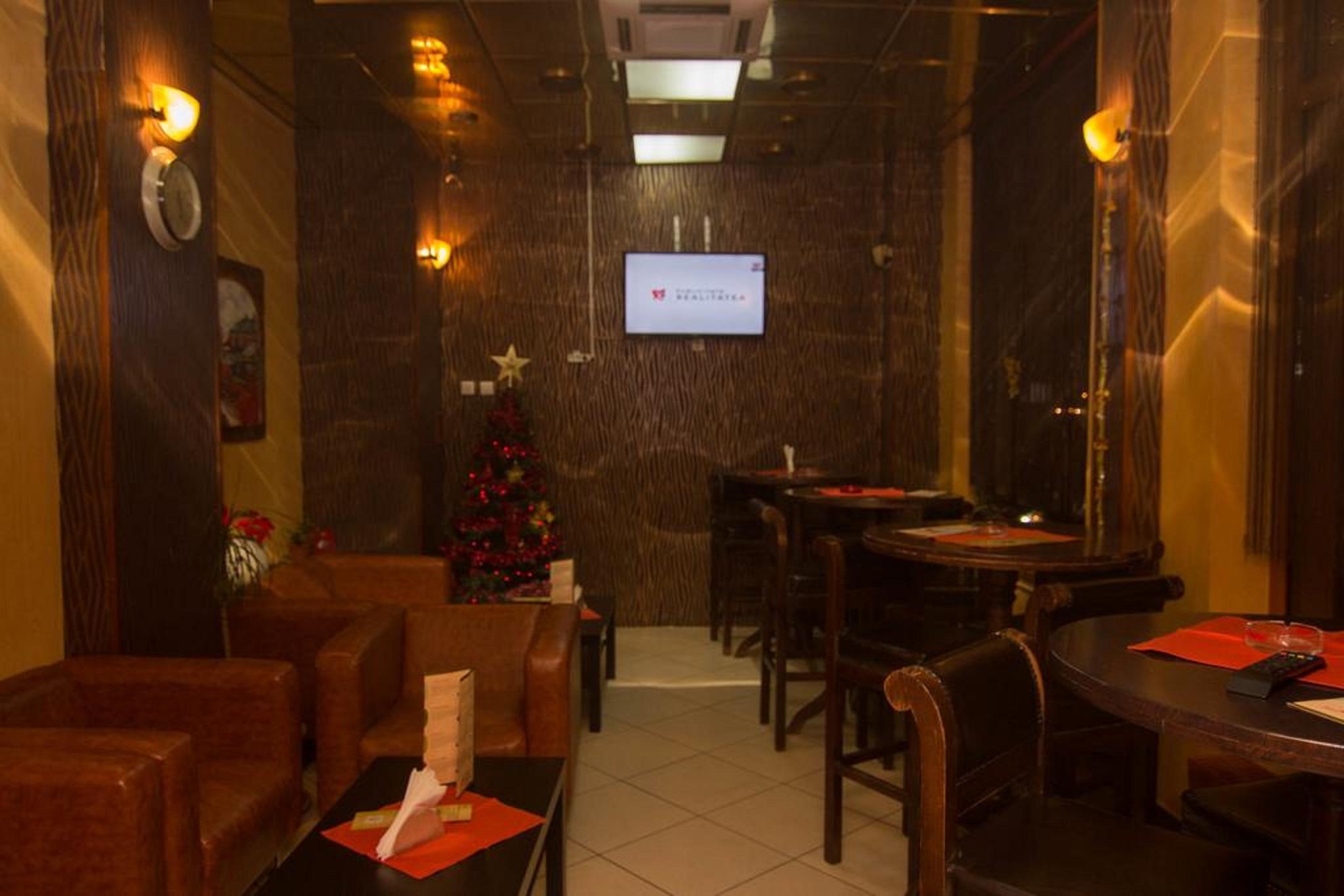 Hotel Reina Bükreş Dış mekan fotoğraf