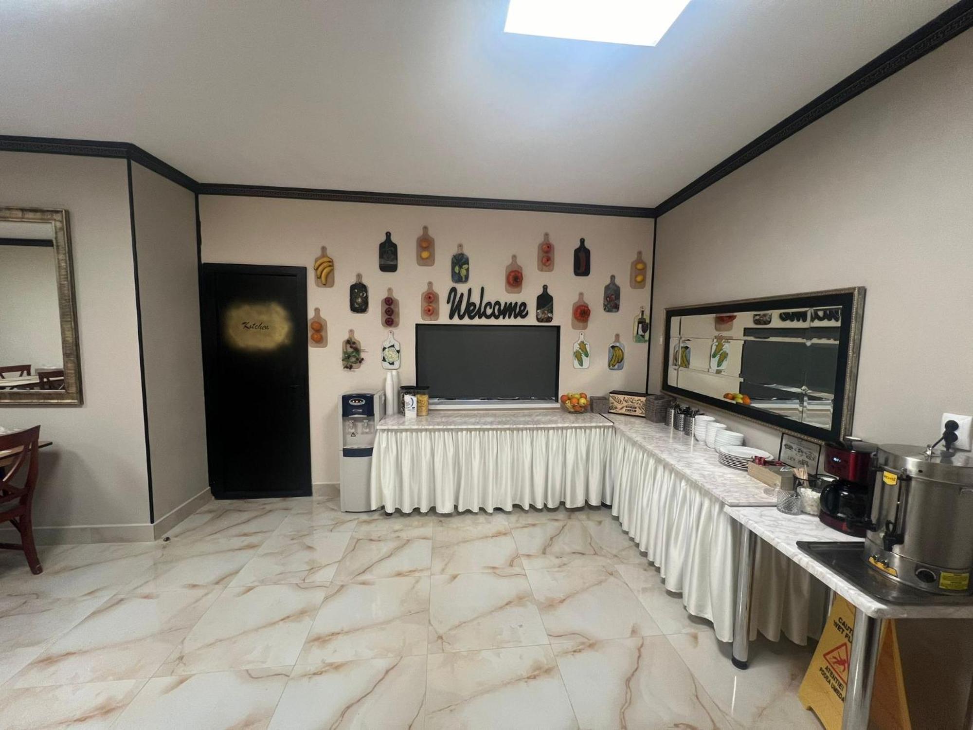 Hotel Reina Bükreş Dış mekan fotoğraf