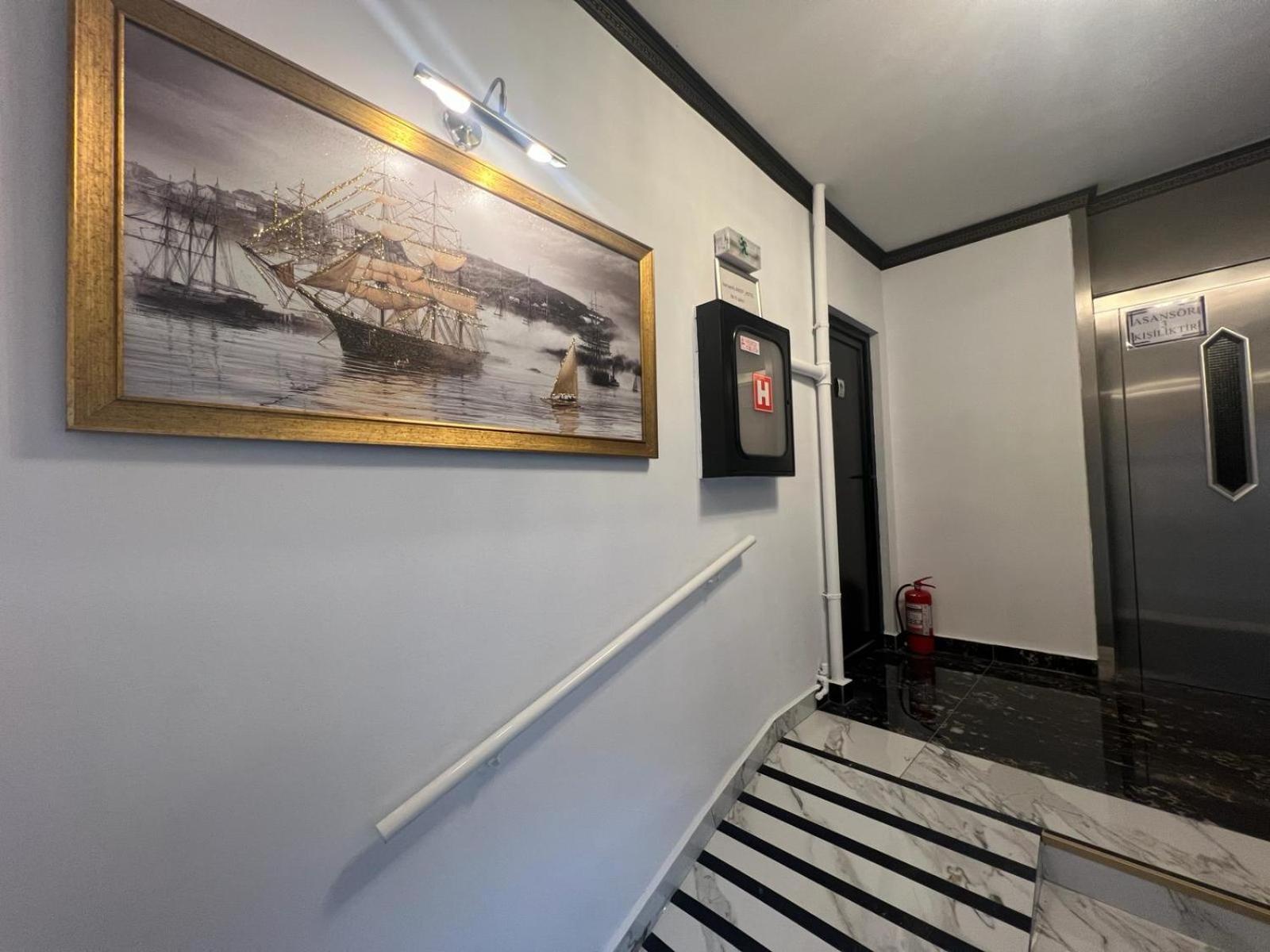 Hotel Reina Bükreş Dış mekan fotoğraf