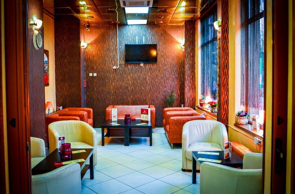Hotel Reina Bükreş Dış mekan fotoğraf