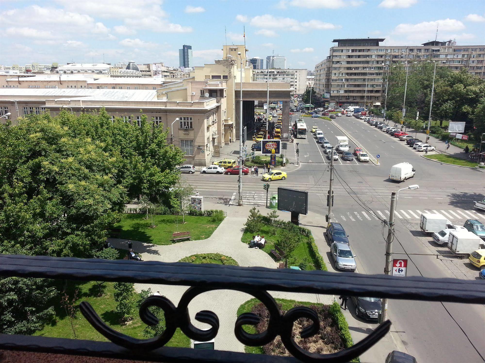 Hotel Reina Bükreş Dış mekan fotoğraf